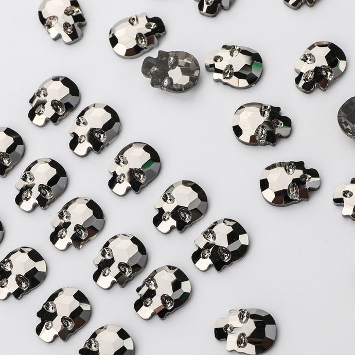 Hermitie Skull Flatback Rhinestones 40pcs